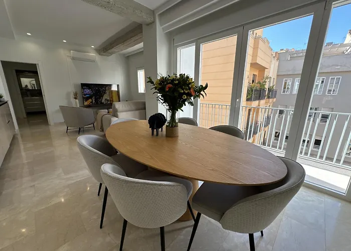 Navas 202 Elegant Suite