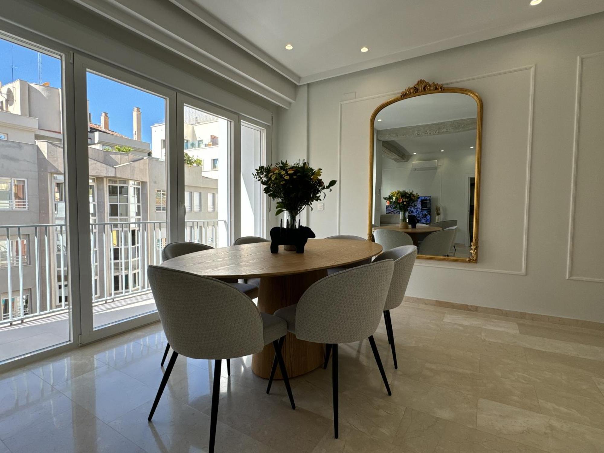 Navas 202 Elegant Apartment *